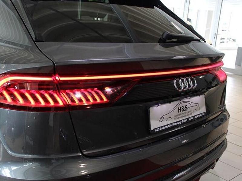 Gebraucht Audi Q8 S-Line 286 PS (210 kW) 2019 Daytonagrau perleffekt SUV