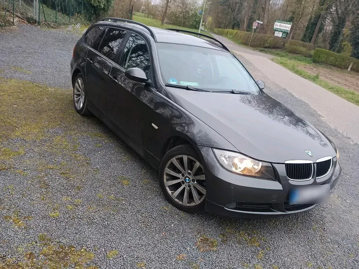 Gebraucht BMW 318 125 PS (91 kW) 2007 Silber Kombi