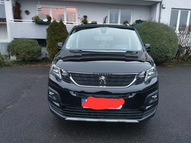 Schwarz Gebraucht 2021 Peugeot Rifter Allure Van / Kleinbus | 22.000 € (Fairer Preis) - Bild 1/4