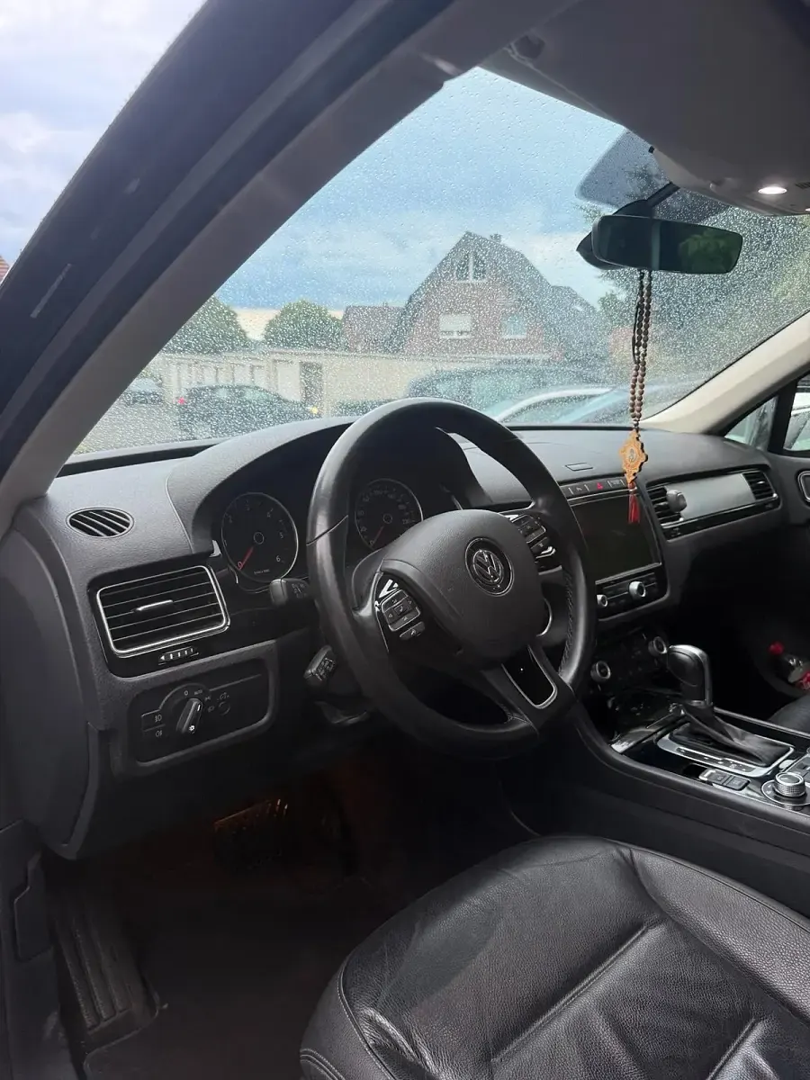 Gebraucht VW Touareg 262 PS (192 kW) 2017 Blau SUV