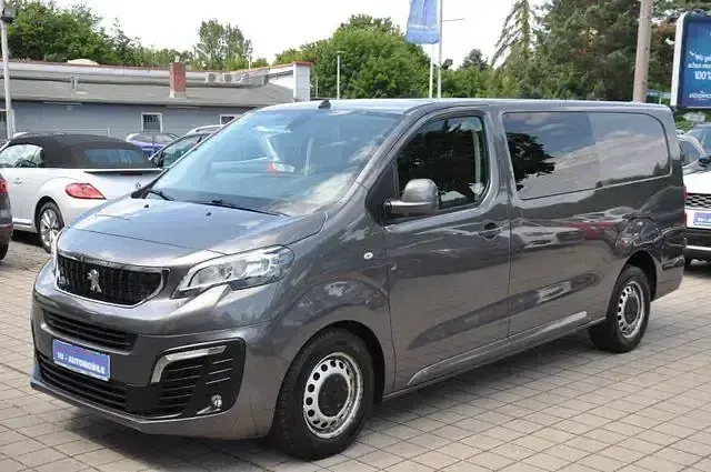 Gebraucht Peugeot Expert Premium 180 PS (132 kW) 2018 Grau Van