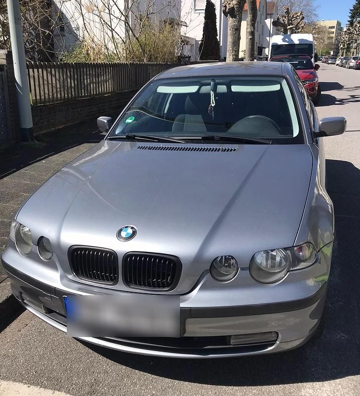 Grau Gebraucht 2003 BMW 318 Compact Kleinwagen | 1.200 € - Bild 1/3