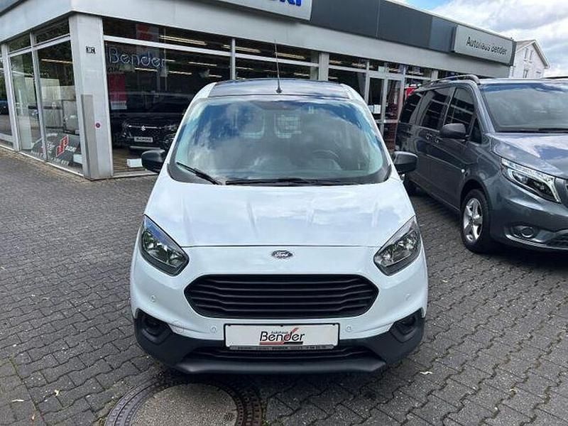 Gebraucht Ford Transit Trend 101 PS (74 kW) 2021 Weiß Van / Kleinbus