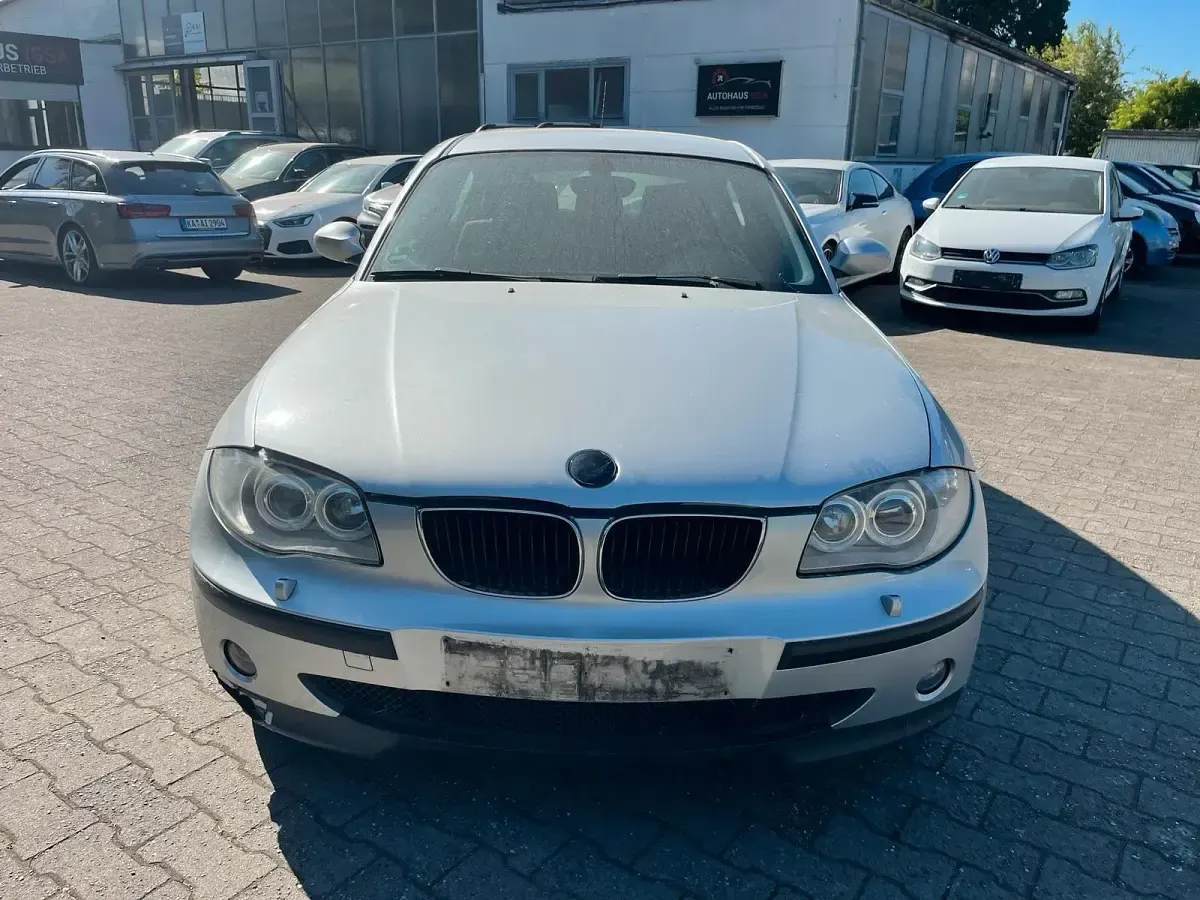 Gebraucht BMW 118 129 PS (94 kW) 2005 Silber Kleinwagen