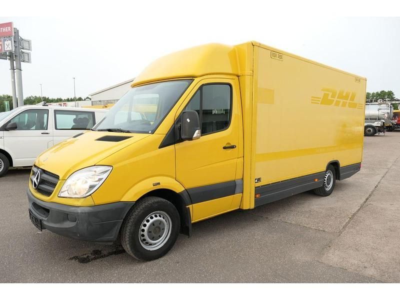 Second-hand Mercedes Sprinter 95 CP (69 kW) 2011 Galben Van
