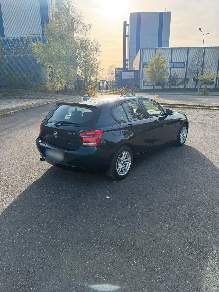 Gebraucht BMW 116 116 PS (85 kW) 2013 Blau Kleinwagen
