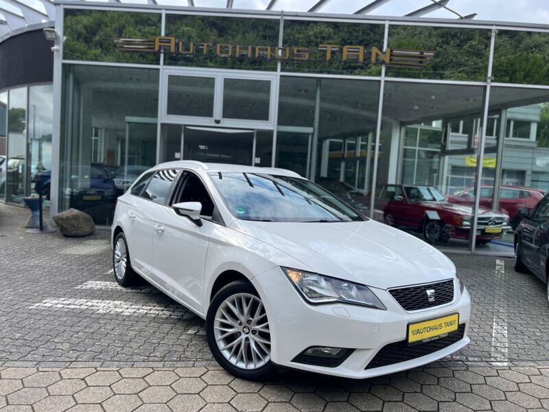 Weiß Gebraucht 2014 Seat Leon ST Style Kombi | 9.890 € (Fairer Preis) - Bild 1/4