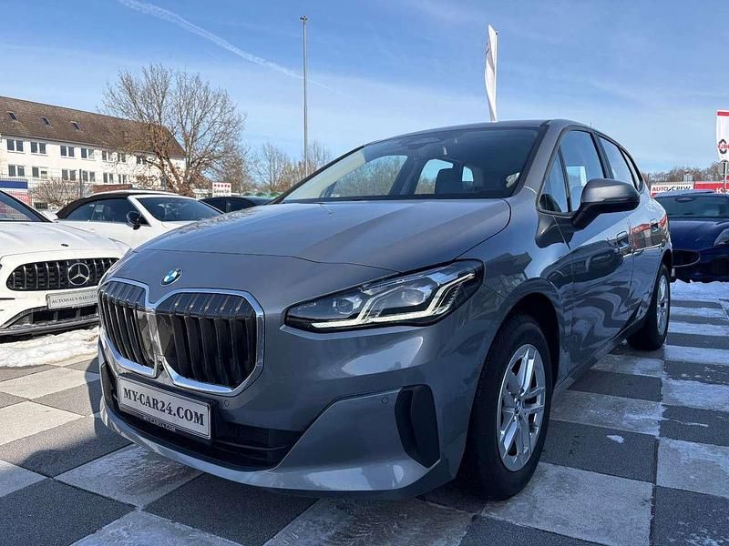 Gebraucht BMW 218 150 PS (110 kW) 2023 Skyscraper grau Van / Kleinbus