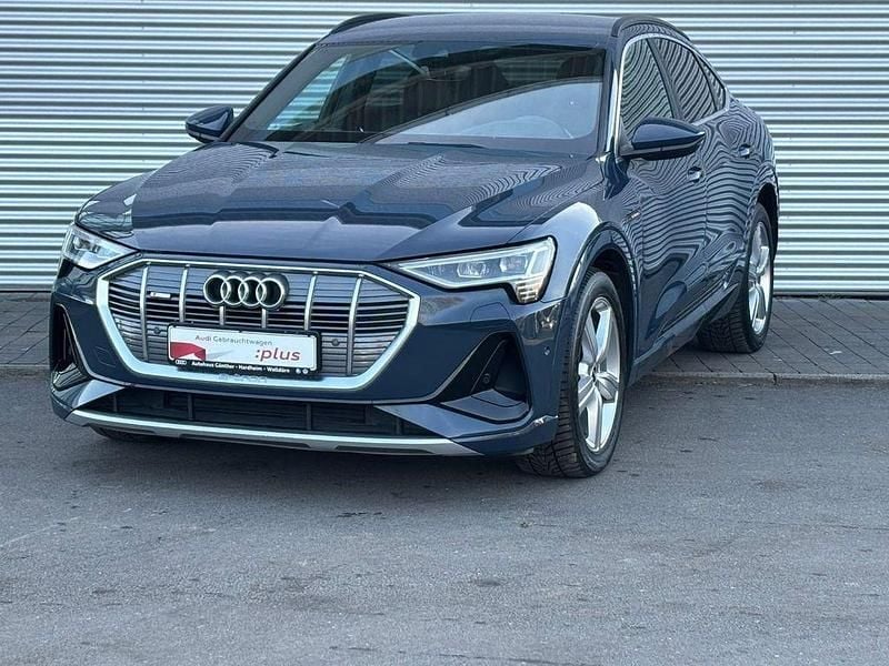 Gebraucht Audi e-tron Sportback S-Line 300 kW (408 PS) 2022 Plasmablau metallic SUV
