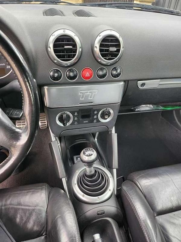 Schwarz Gebraucht 2001 Audi TT Roadster Comfort Cabrio | 3.990 € (Guter Preis) - Bild 1/4