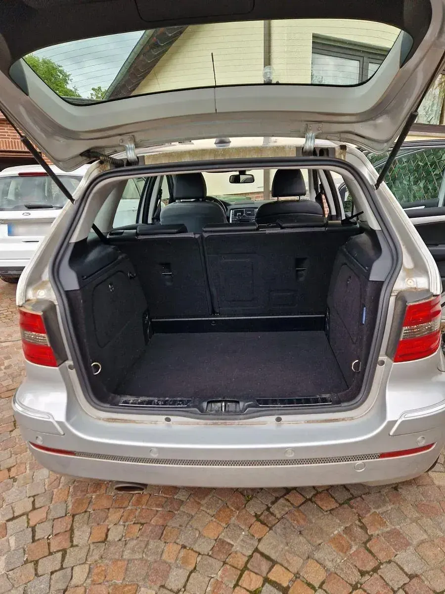 Gebraucht Mercedes 200 136 PS (100 kW) 2007 Silber Kombi