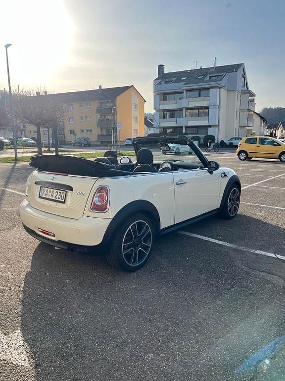 Gebraucht Mini Cooper Cabriolet 98 PS (72 kW) 2012 Beige Cabrio