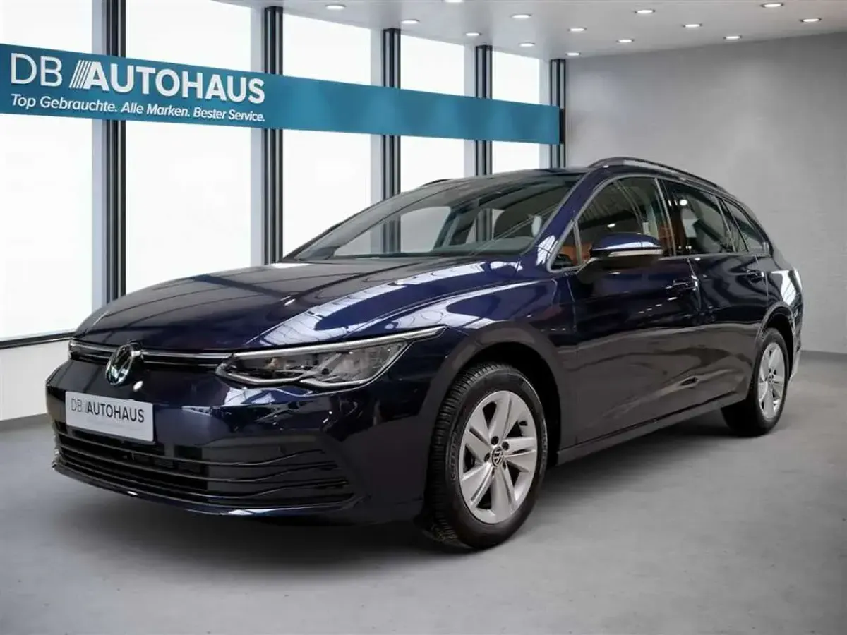 Gebraucht VW Golf VIII Life 110 PS (80 kW) 2024 Kombi