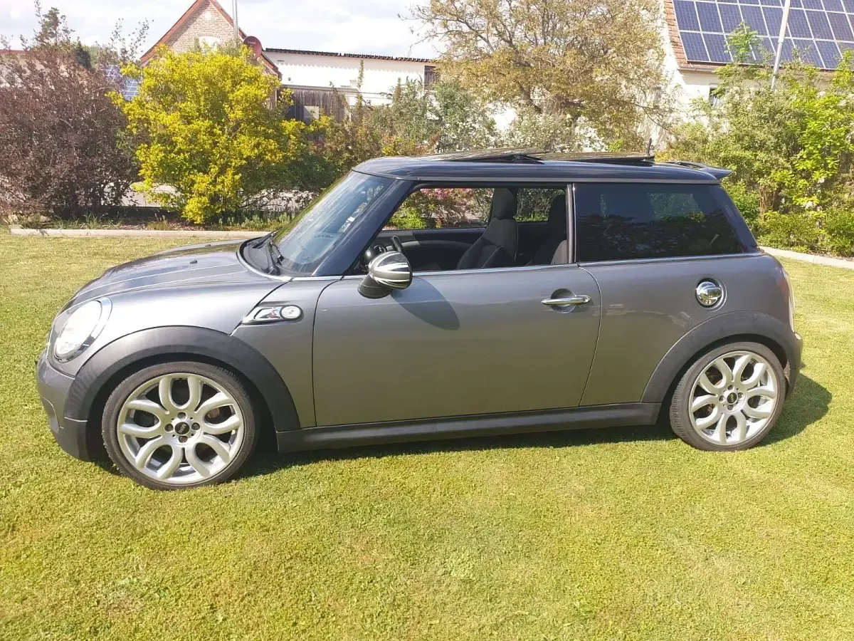 Gebraucht Mini John Cooper Works 192 PS (141 kW) 2009 Grau Kleinwagen