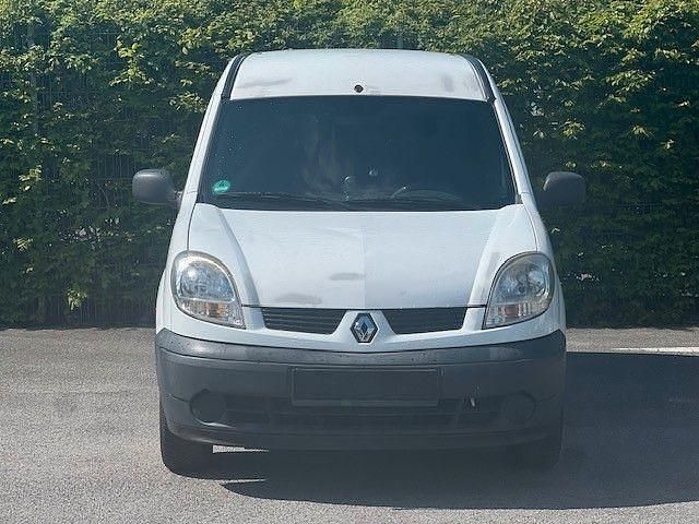 Usata Renault Kangoo 65 CV (47 kW) 2004 Bianco Monovolume