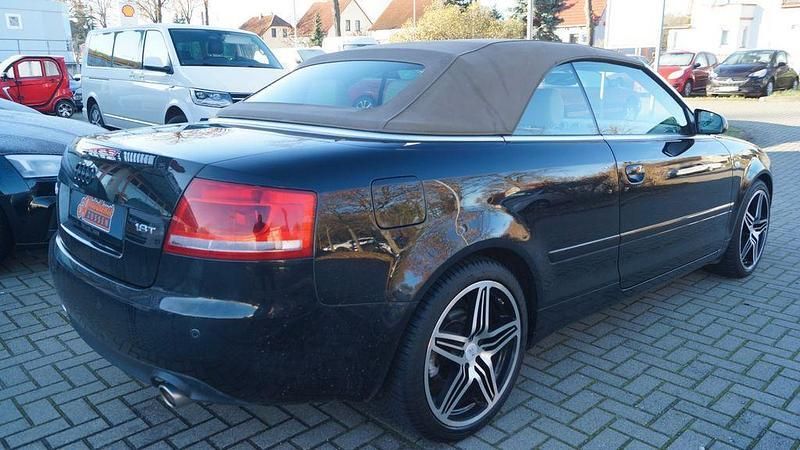 Gebraucht Audi A4 Cabriolet 163 PS (119 kW) 2007 Phantomschwarz perleffekt Cabrio
