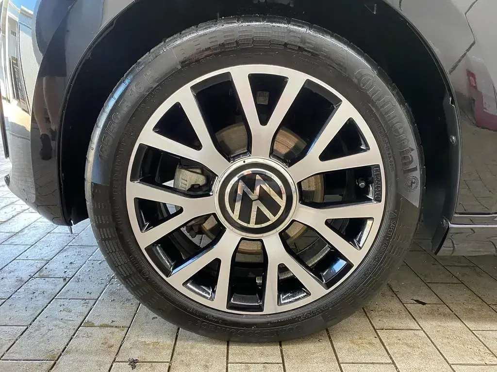 Gebraucht VW e-up! Edition 61 kW (83 PS) 2023 Deep black perleffekt Kleinwagen