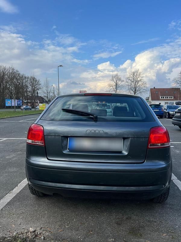 Gebraucht Audi A3 116 PS (85 kW) 2006 Grau Kleinwagen