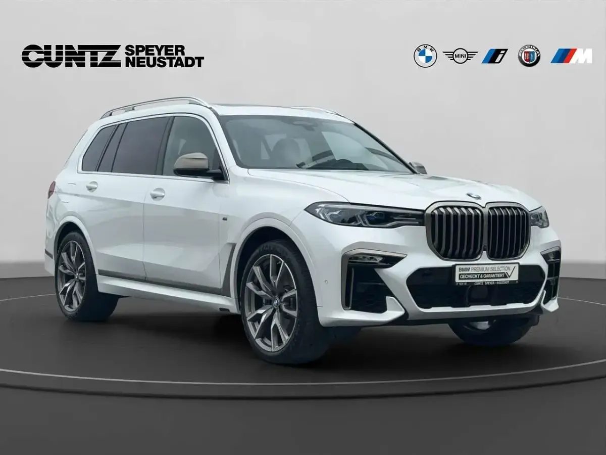 Gebraucht BMW X7 Sport Line 530 PS (389 kW) 2021 Weiß SUV