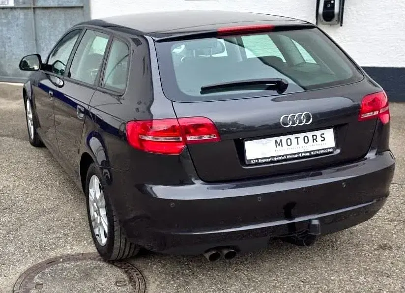 Gebraucht Audi A3 Attraction 125 PS (91 kW) 2010 Grau Kleinwagen
