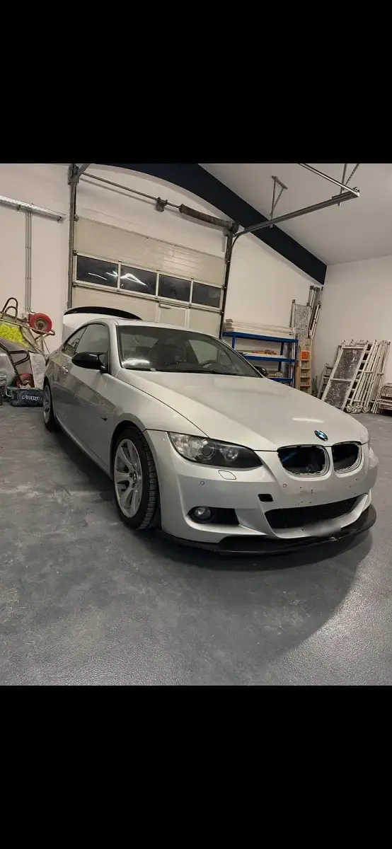 Gebraucht BMW 330 M Sport 272 PS (200 kW) 2009 Silber Coupé