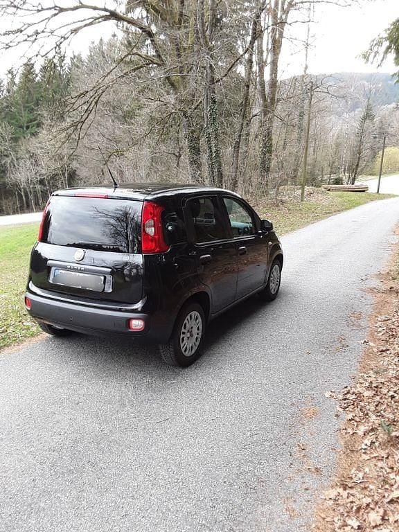 Gebraucht Fiat Panda 60 PS (44 kW) 2018 Schwarz Kleinwagen