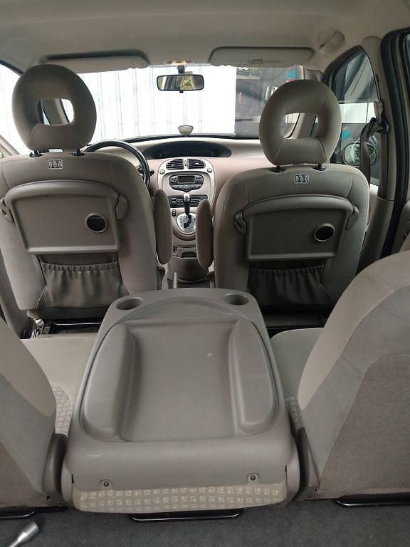Beige Gebraucht 2006 Citroën Xsara Picasso Exclusive Van / Kleinbus | 2.400 € (Fairer Preis) - Bild 1/4