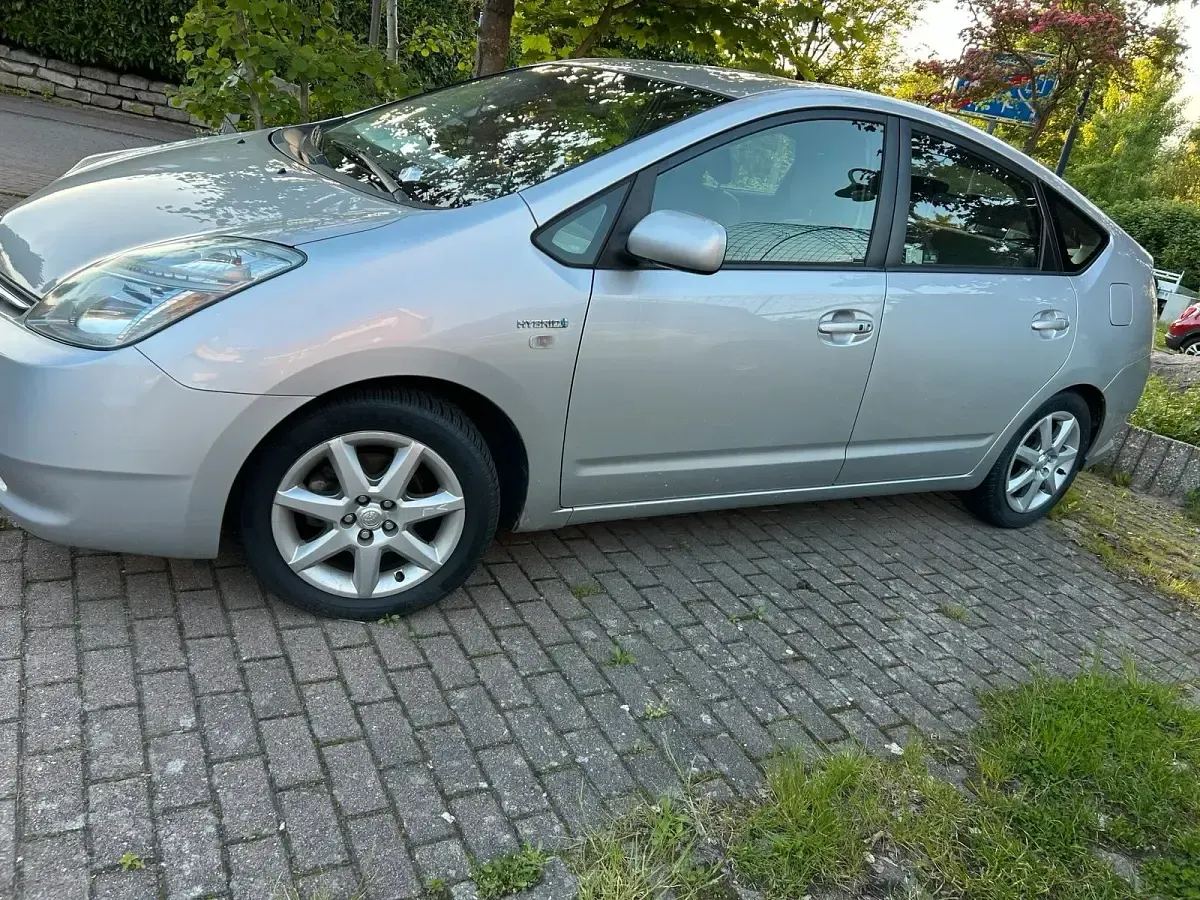 Occasion Toyota Prius 76 ch (55 kW) 2008 Argent Citadine