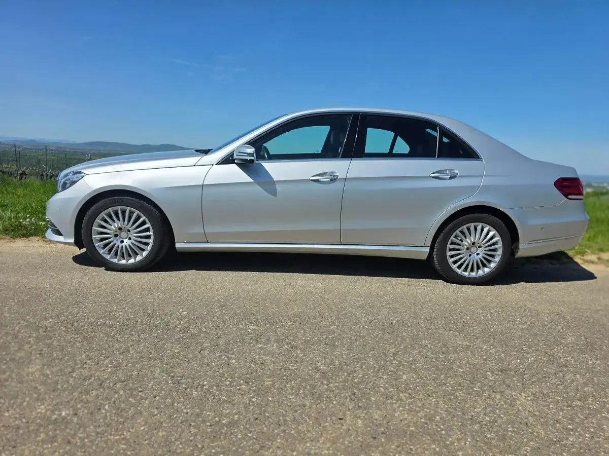 Gebraucht Mercedes E400 Elegance 333 PS (244 kW) 2013 Silber Limousine