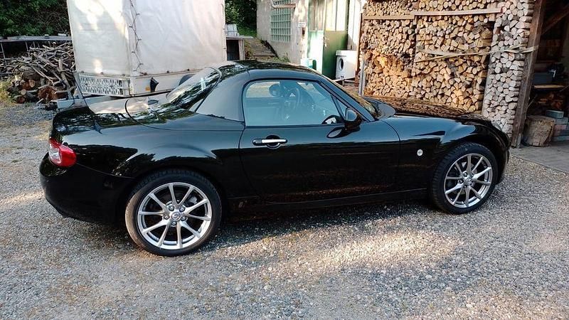 Gebraucht Mazda MX5 126 PS (92 kW) 2011 Schwarz Cabrio