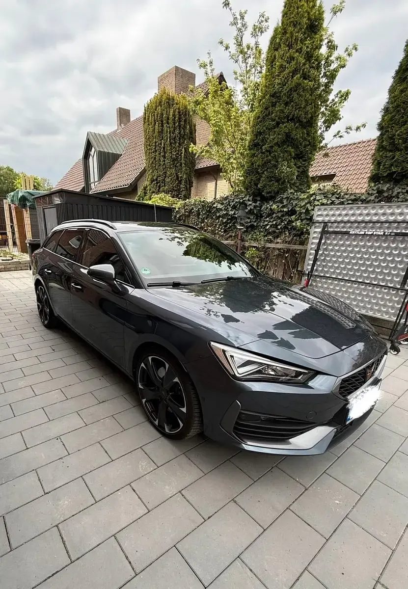 Gebraucht Cupra Leon 245 PS (180 kW) 2022 Grau Kombi