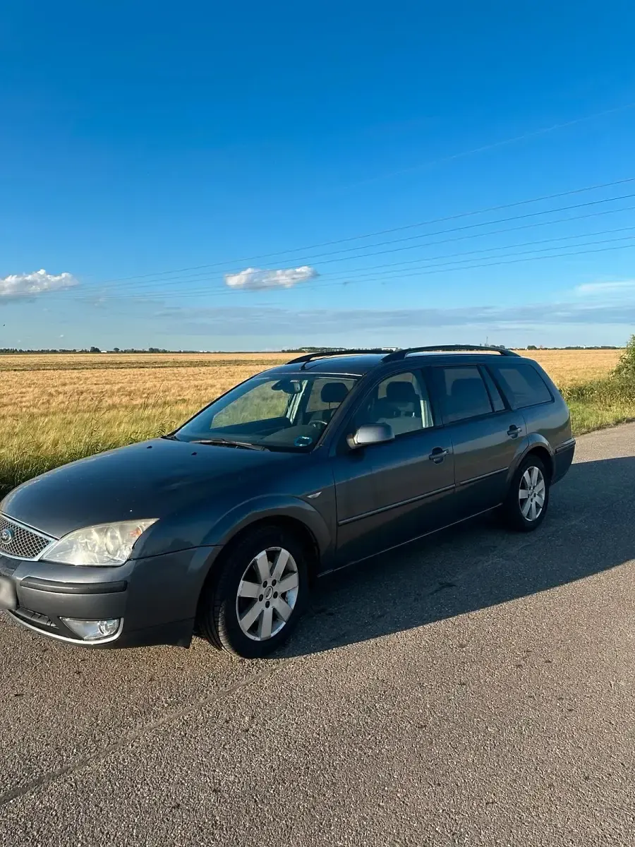 Gebraucht Ford Mondeo 125 PS (91 kW) 2004 Grau Kombi