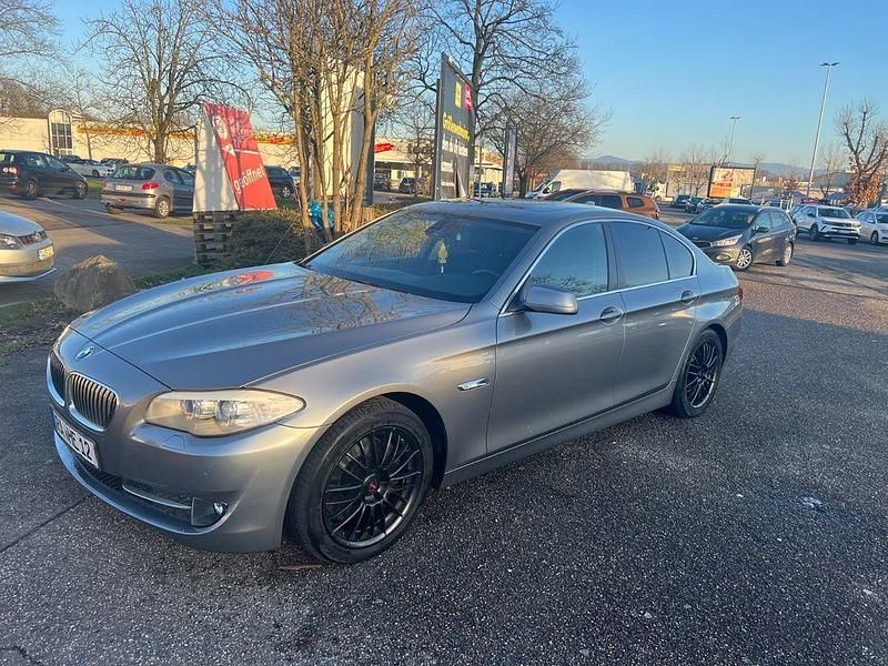 Gebraucht BMW 530 245 PS (180 kW) 2010 Grau Limousine