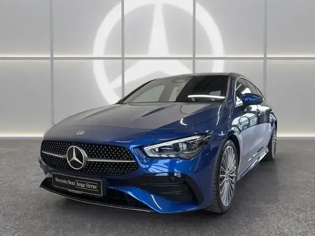 Gebraucht Mercedes CLA200 Shooting Brake Advanced Plus 163 PS (119 kW) 2024 Blau Kombi