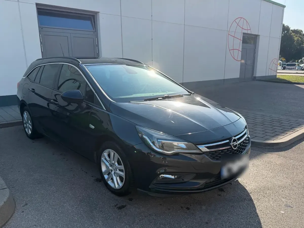 Gebraucht Opel Astra 136 PS (100 kW) 2019 Schwarz Kombi
