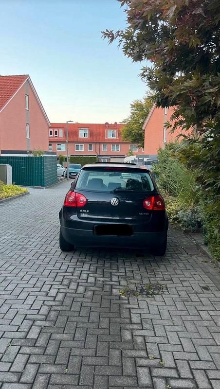 Gebraucht VW Golf V 115 PS (84 kW) 2005 Schwarz Kleinwagen