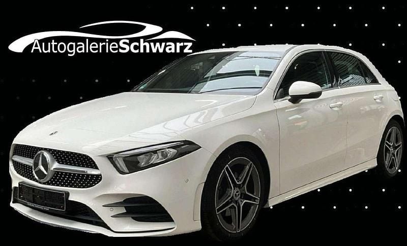 Weiß Gebraucht 2020 Mercedes A200 AMG line Limousine | 26.980 € (Fairer Preis) - Bild 1/3