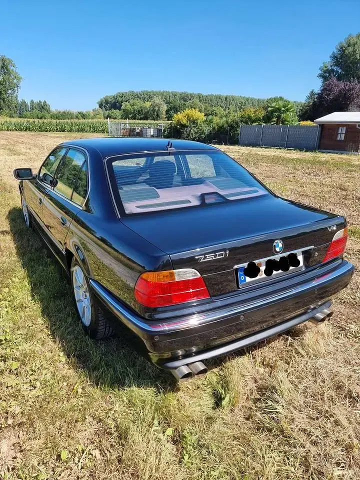 Gebraucht BMW 750 326 PS (239 kW) 2000 Schwarz Limousine