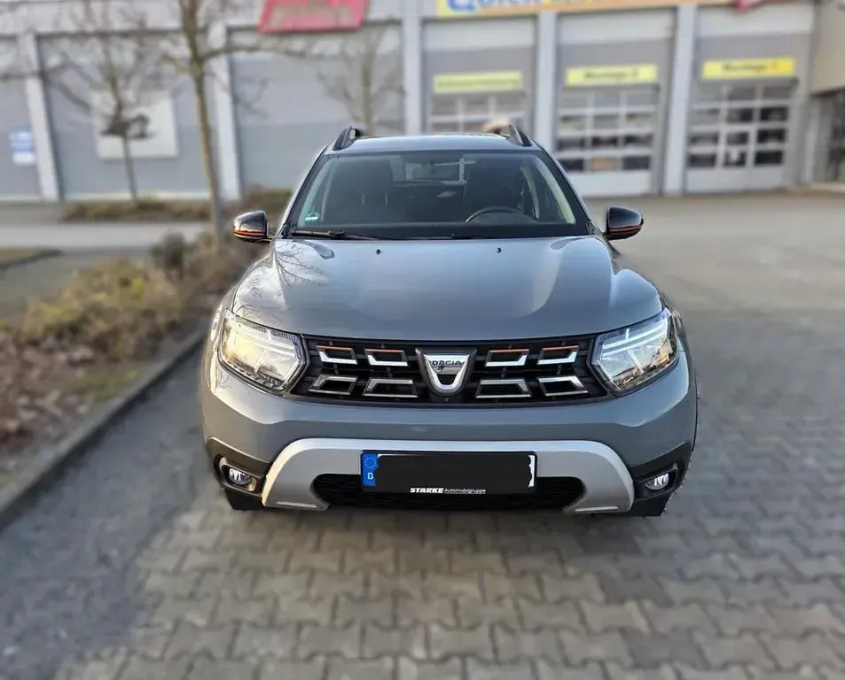 Gebraucht Dacia Duster Extreme 150 PS (110 kW) 2022 Grau SUV