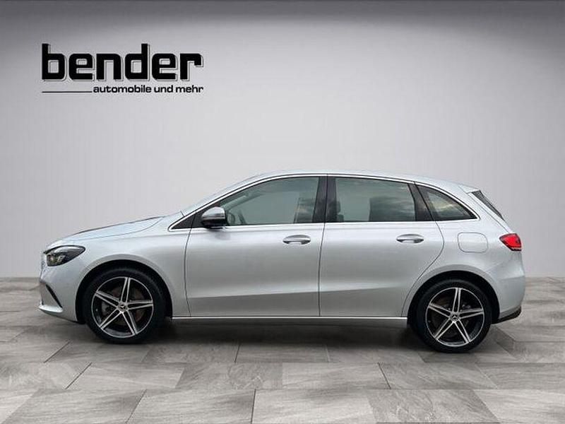 Gebraucht Mercedes B250e 160 PS (117 kW) 2021 Silber Van / Kleinbus