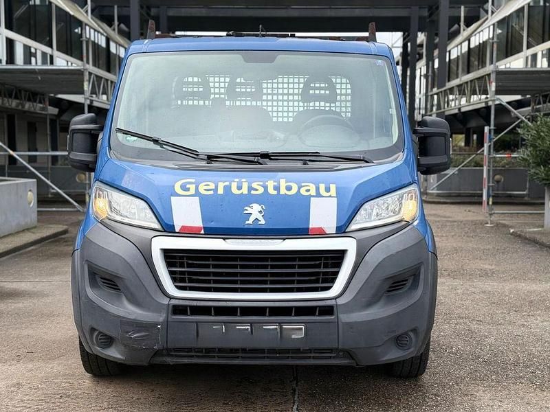 Gebraucht Peugeot Boxer 163 PS (119 kW) 2018 Blau Van