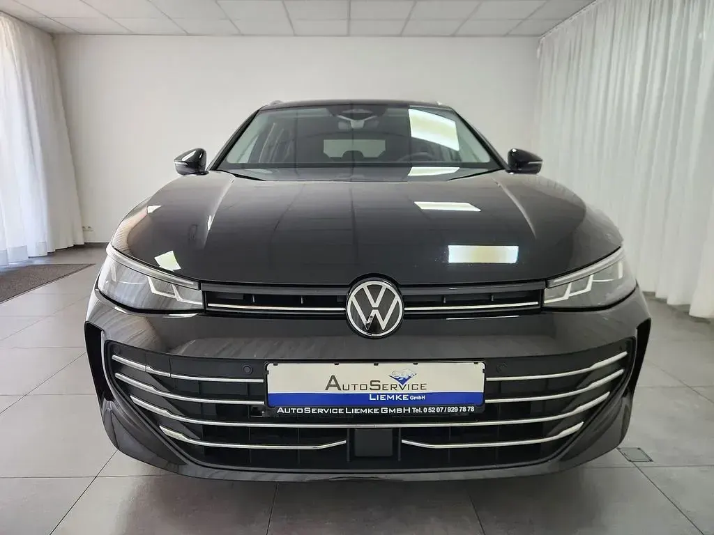 Gebraucht VW Passat Business 150 PS (110 kW) 2025 Grenadillschwarz metallic (metallic) Kombi