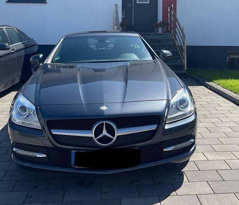 Gebraucht Mercedes SLK200 184 PS (135 kW) 2012 Grau Cabrio