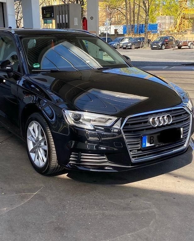 Schwarz Gebraucht 2016 Audi A3 Sportback Limousine | 13.400 € (Guter Preis) - Bild 1/4