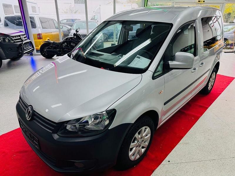 Gebraucht VW Caddy Trendline 102 PS (75 kW) 2011 Silber Van / Kleinbus