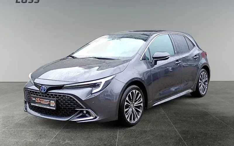 Gebraucht Toyota Corolla Team 140 PS (102 kW) 2023 Grau Limousine