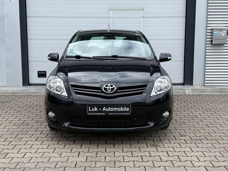 Gebraucht Toyota Auris Edition 132 PS (97 kW) 2012 Schwarz Limousine
