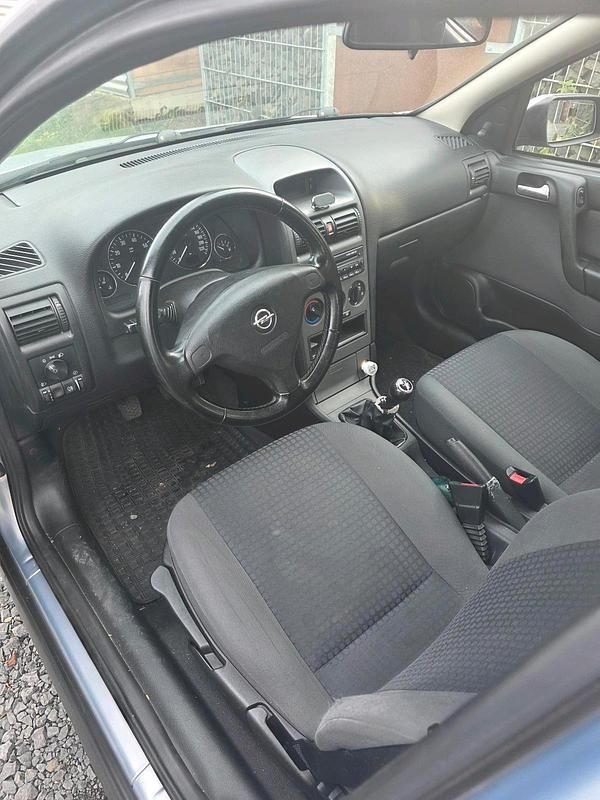 Gebraucht Opel Astra 101 PS (74 kW) 2003 Andere farben Kleinwagen