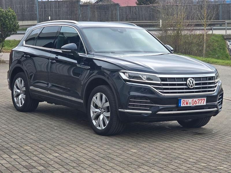 Gebraucht VW Touareg Elegance 231 PS (169 kW) 2020 Blau SUV