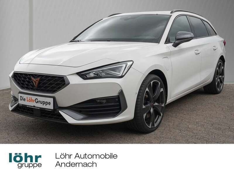 "candy" weiss Gebraucht 2021 Cupra Leon Kombi | 23.980 € (Fairer Preis) - Bild 1/4